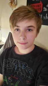 How can i make my hair look boy short? What Would Be Some Slightly Shorter More Masculine Haircuts That Ll Make Me Look Older I M Ftm But My Hair Is Sti Ftm Haircut Ftm Haircuts Round Face Haircuts