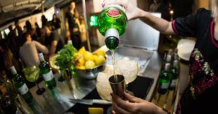 Barman per bar service breve e lungo termine ,catering per eventi, servizi extra per bar per private barman, for events, private or public parties, weddings, meeting companies, important events or. What S The Best Way To Tip Out Bartenders