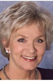 Linda Hamill's Instagram, Twitter & Facebook