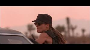 Vermutlich haben diese personen ihm auch sein technisches wissen über zeitmaschinen nahegebracht, denn er hat selbst eine konstruiert. Terminator 2 Judgment Day Sarah S Sunglass Blinders Linda Hamilton