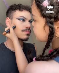 Daughter does my make-up