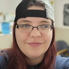 Hi I'm new to the group Could someone recommend a beginner tool? I have a  percevia one but it constantly falls apart. This is what I've managed so  far Cc please