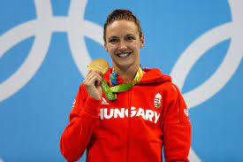 Emma weyant took silver in 4:32.76 and hali flickinger completed the podium over two seconds later for team usa's fifth medal of the evening. Katinka Hosszu Breaks A World Record But Commentators Give Her Husband Credit