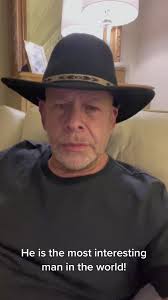 فيديوهات أنشأها user5995057965672 (@ccpicard) باستخدام original sound