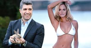 Özcan deniz (born 19 may 1972) is a turkish actor, singer, composer, writer and director, who is of kurdish descent. Ozcan Deniz Kendisine Biseksuel Diyen Sebnem Schaeffer E Actigi Davayi Kazandi Haberler Magazin