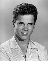 A very young Tony Dow aka Wally Cleaver ♥️
