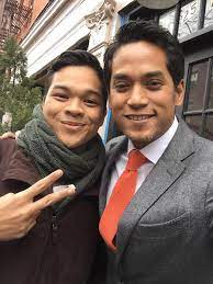 Contender for the umno youth chief post, khairy jamaluddin has an exclusive interview with malaysiakini where political and personal issues are discussed. Bersama Ikon Ikon Muda Malaysia Di New Khairy Jamaluddin Facebook