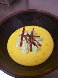 S'agençant parfaitement à tous les styles, du très vieilles boîtes gigognes en métal, quatre (4) au total qui s'emboîtent l'une dans l'autre. La Cuisine De Comptoir Poitevins Fr