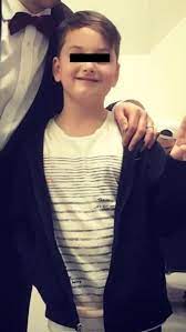 Fiind și un timp frumos afară, călduros. Cum AratÄƒ Acum Petru Mircea Jr Singurul Copil Al MÄƒdÄƒlinei Manole Foto Impact