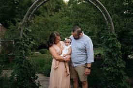 And you can see it live right here in columbus, oh. Adorable Family Photos At Inniswood Botanical Gardens Erika Venci Photography Erika Venci Photography