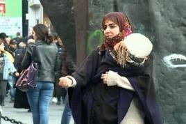 Barış pınarı harekatı başladığı anda canlı yayına bağlanmak için uzun süre uğraş veren muhabirin tepkileri sosyal medyada ilgi topladı. Cnn Turk Independent Turkce