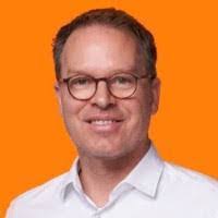 Paul Loewe's Instagram, Twitter & Facebook