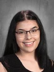 Daisy Pina's Instagram, Twitter & Facebook