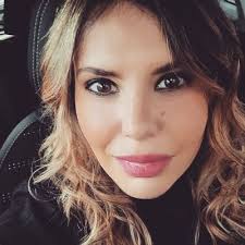 Ana Isabel Montero (@anisamontero)