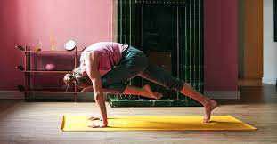 Once the secret fitness weapon of professional dancers, athletes, and movie stars, pilates is sweeping the country with a vengeance. Mat Pilates The 20 Minute Pilates Workout For Any Fitness Level