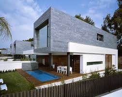 Mid century modern ranch style house design, pictures, remodel, decor and ideas. Six Semi Detached Houses Isolated House In Rocafort Antonio Altarriba Comes Archdaily
