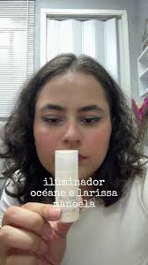 @Nicole Monteiro aprendendo a usar iluminador em bastão 🤩 #foryou #oceane  #larissamanoela