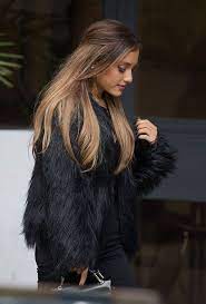 See pictures of ariana grande with different hairstyles, including long hairstyles, medium hairstyles, short hairstyles, updos, and more. Blog Da Paty Ariana Grande Hair Ariana Grande Hair Color Hair Styles