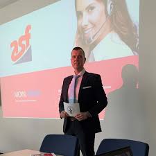 Nicholas kristof has been a columnist for the new york times since 2001. Kristof Lindenlaub Projektleiter Aye Media Marketing Group Medienwerker Gmbh Xing