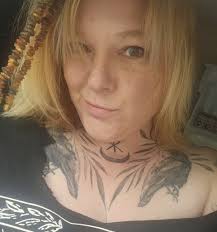 Hi all! I just wanted to introduce myself. This is me a d my daughter Sarah.