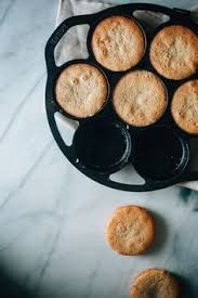 Check out the best chicken cast iron pan recipes, including some tips on how to use your cast iron skillet for cooking amazing fried chicken! Lodge Cast Iron Mini Cake Pan Recipes