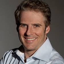 Pitch Anything: Presenting, Persuading, Winning the Deal