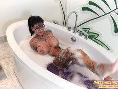 Weißer überrascht ebony in der badewanne. Fick In Badewanne Porno In Hd Zu Fick In Badewanne Hdpornos Net