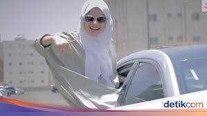Angel angel bocah zaman now umur 9 th udh ngerti lobang maut zaman saya boro ngerti lihat cewe aja takut. Viral Video Ngerap Hijabers Arab Rayakan Izin Mengemudi