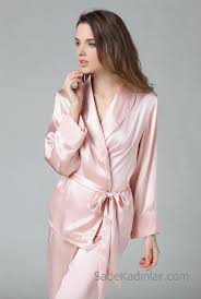 Saten Pijama Takimlari Pembe Uzun Kollu Yakali Belken Kumas Kemer Bagcikli Kadin Ic Giyim Pijama Kadin Olmak