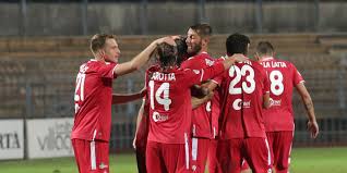 El 13 august 2017, fc crotone jugó contra piacenza calcio en coppa italia. Il Mercato Estivo Del Piacenza Calcio Noi Samb