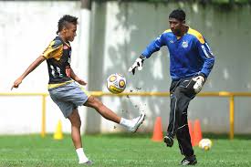 20.676 curtidas · 9 falando sobre isso. Veja Fotos Do Goleiro Aranha Na Passagem Pelo Santos Gazeta Esportiva