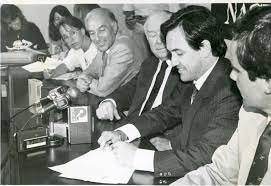 De la información privilegiada al chile actual: La Vital Huella De Jarpa En Pinera Y En El Resto De La Ex Patrulla Juvenil De Rn La Tercera