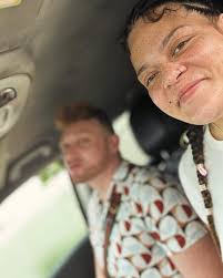 Danielle Hanley (@lightbright_freckledface) • Instagram photos and videos