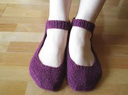 Japanese house slippers japanese socks knitting projects crochet projects knitted slippers fuzzy slippers how to purl knit knit or crochet japanese house slippers. Ravelry Monday Comfort Slippers For Japan Holes And Knit Purl Knitting Bag Remily Knits