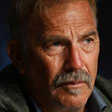 Kevin Costner's Instagram, Twitter & Facebook