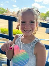 Thanks for the MD flamingo and green/white crystals! The kids were so  excited!