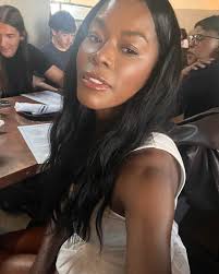 Damn! It's Monday! That means a new week to make some good THANGS happen!  How was your weekend?? Got to see one of my besties… Been friends for too  many years to