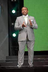 Update information for robert marawa ». Robert Marawa S R5 Million Sabc Deal