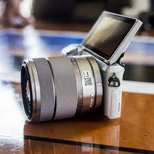 Sony S New Alpha Nex 5r Camera Adds Wi Fi Sony Camera Camera Digital Camera
