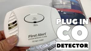 Get the best deal for first alert home carbon monoxide detectors detectors from the largest online selection at ebay.com. First Alert Co605 Plug In Carbon Monoxide Detector With Battery Backup Unboxing Youtube