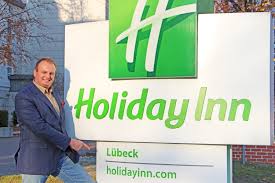 Wifi is free, and this hotel also features an indoor pool and a restaurant. Holiday Inn Lubeck Christian Schmidt Wird Direktor Tophotel De