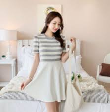 Apabila dalam mimpi kamu melihat orang yang berpakaian serba putih ini menandakan adanya sebuah peringatan keras terhadap kamu. Arti Mimpi Dikasih Baju Diberi Baju Baru Oleh Seseorang Arti Mimpi Lengkap