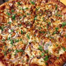 Bbq Chicken Pizza Round Table Pizza Zmenu The Most Comprehensive Menu With Photos Bbq Chicken Pizza Bbq Chicken Pizza Villa