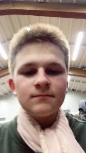 Dexter Gardner's Instagram, Twitter & Facebook