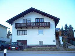 Hier finden sie häuser vieler immobilienportale und durch die einfache & schnelle häusersuche mit intuitiven filtermöglichkeiten ist das ziel. Haus Zum Verkauf 84371 Triftern Mapio Net