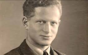 Peníze mám ale radši, ty stojej za hádku. Valka Je Hrozna Vec Ve Ktere Mizerni Politici Zpusobuji Ze Obycejni Muzi Musi Proti Sobe Bojovat Rika Valecny Veteran Tomas Lom Security Magazin