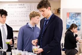 Ms. Capozzi's Upper School Nutritional Science students have recently  welcomed guest lecturer and Loco Taqueria's Executive Chef Anthony Ciancio.  Students are learning to prepare nutrient-dense meals and analyzing how  this fuel affects