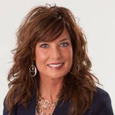 Tara Lucas's Instagram, Twitter & Facebook