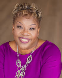 Gloria Canty's Instagram, Twitter & Facebook