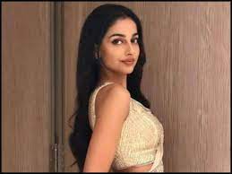 She currently resides in london (united kingdom). October Actress Banita Sandhu Issues Clarification Says I Continue To Test Negative For Coronavirus Hindi Movie News Times Of India